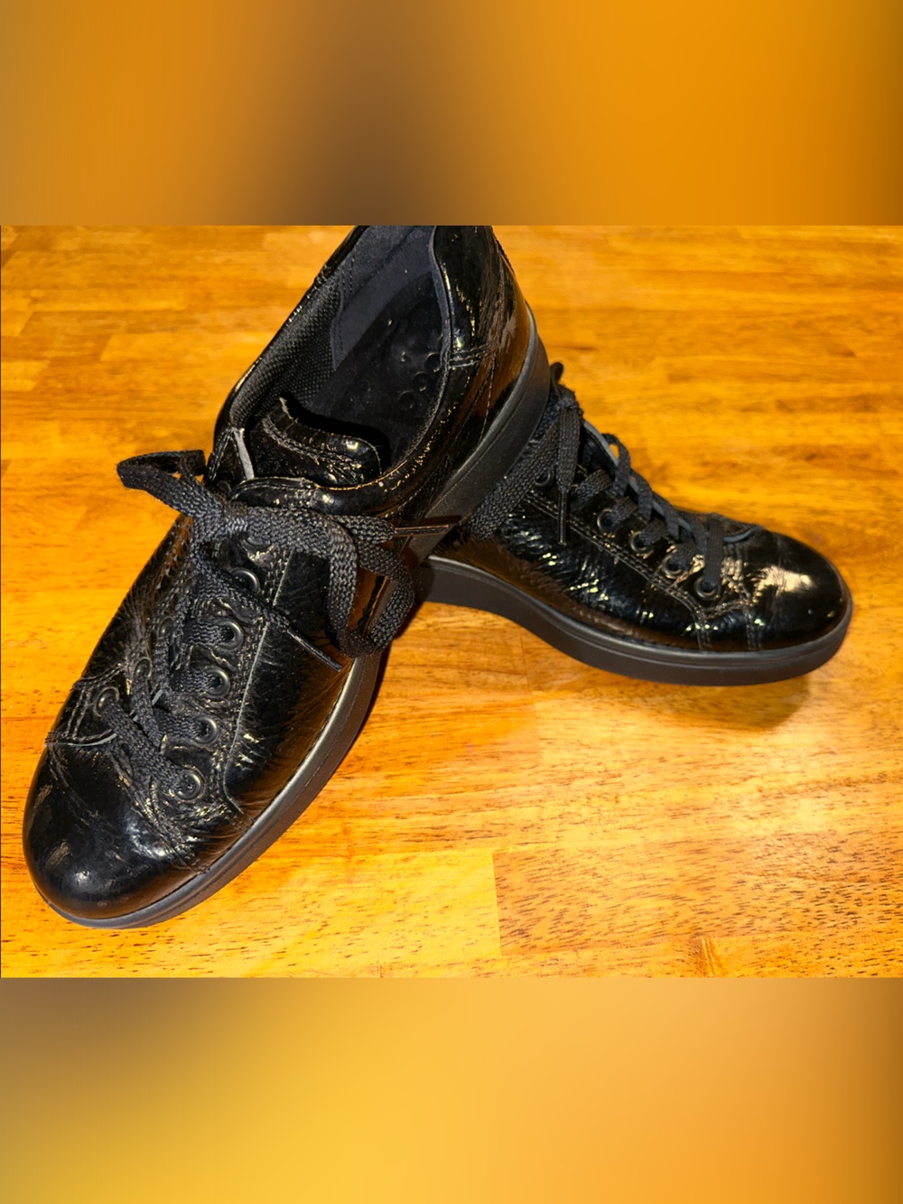 Ecco Black Patent Leather Lace-Up Sneakers